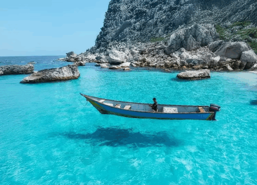 Top 10 destinations & adventure travel trips
